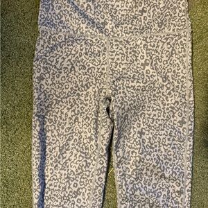 Snow Leopard Print Leggings